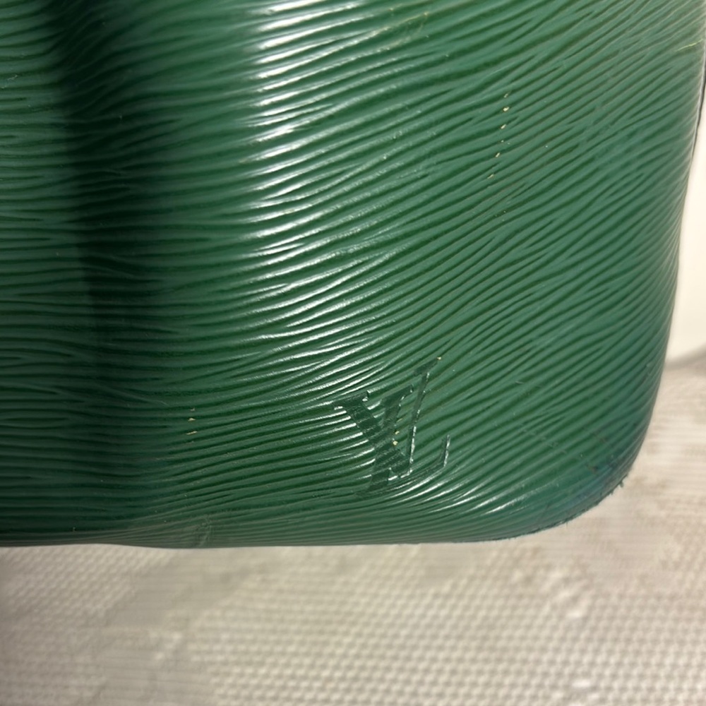 Louis Vuitton Green Epi Noe Shoulder Bag - Picture 3 of 16